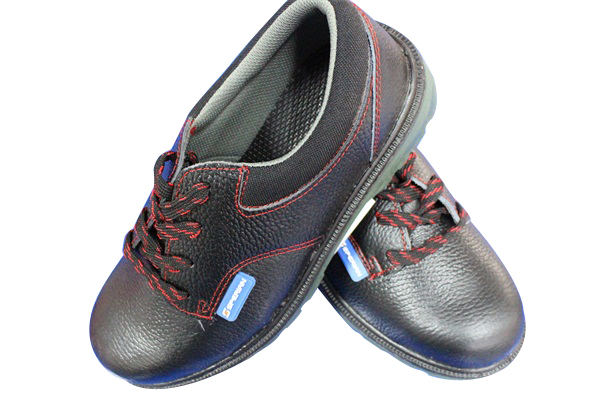 Anti - static safety shoes