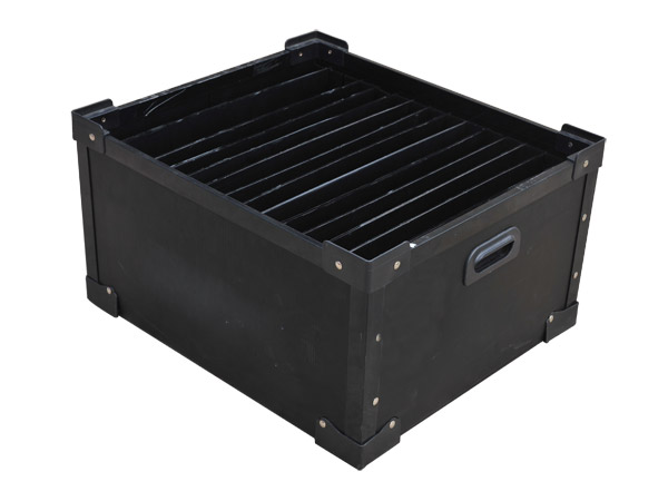 Electrostatic turnover box
